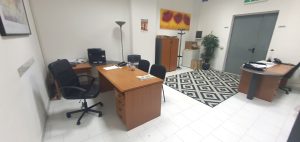 Napoli affitto locale pronto all'uso