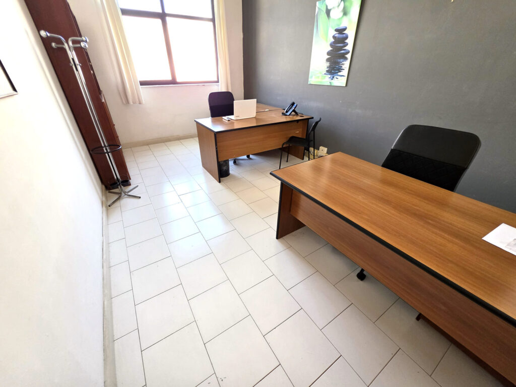 Ufficio arredato in affitto a Casalnuovo di Napoli soluzione pronta con servizi inclusi